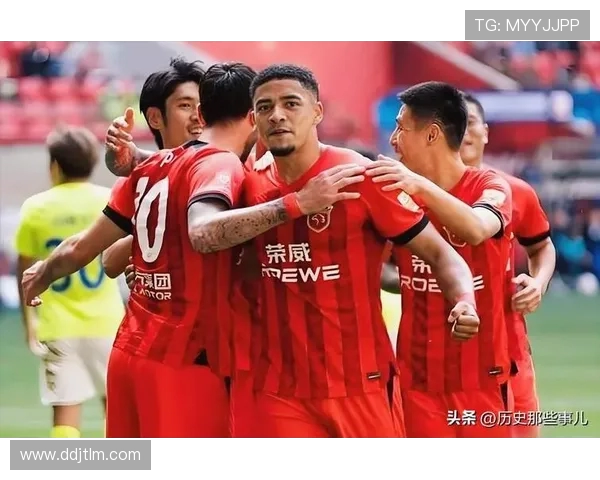 成都蓉城迎战强敌 力争新赛季首胜 全力备战决战时刻