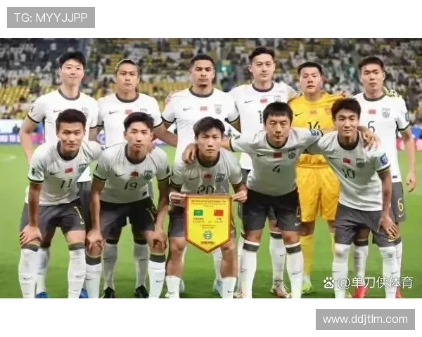 国足客场挑战伊朗世预赛全力争胜展现团队精神